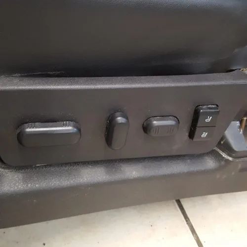 Vista 3 de Se adapta a Ford F-150 2009 2010 2011 2012 2013 2014 Asiento delantero del conductor del interruptor de la carcasa del interruptor del panel de bisel