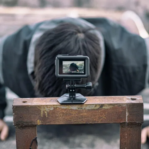 Vista 6 de SUREWO Soporte magnético para cuello para cámaras de acción, montaje en el pecho de liberación rápida con correa, POV Vlogging compatible con GoPro