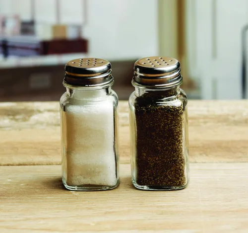 Vista 3 de Circleware Yorkshire - Salero y pimentero de cristal, juego de 2, 2.85 onzas, transparente