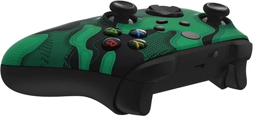 Vista 4 de Control inalámbrico para Xbox One y Xbox Series X y S de Microsoft Sensación táctil suave y personalizada De color verde camuflaje