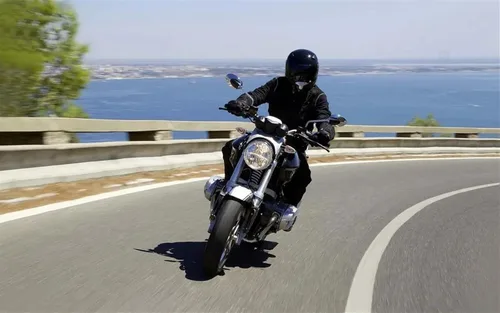 Vista 5 de for Bajaj Dominar 400 Motorcycle CNC Falling Protection Frame Slider Fairing Guard Anti Crash Engine (Color : Black)