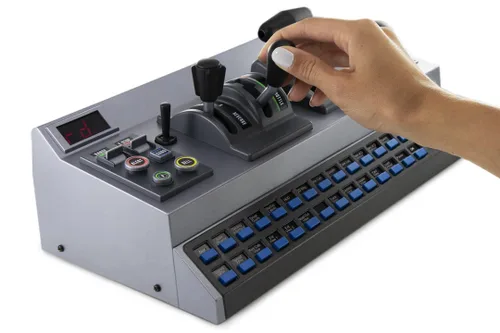 Vista 2 de RailDriver Cab Controller & Train Sim World 4