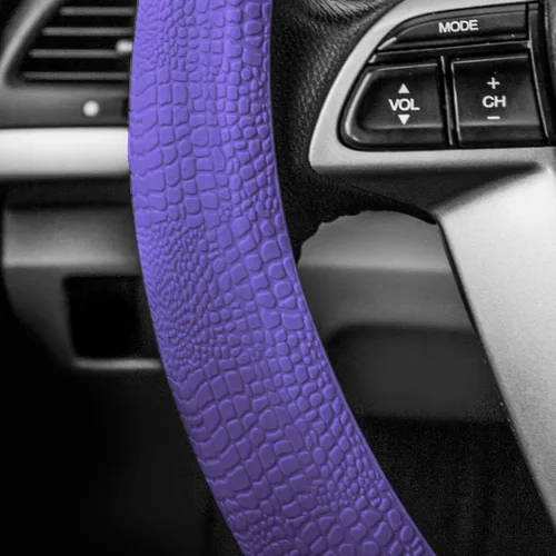 Vista 17 de FH Group Funda universal de volante de silicona con patrón de serpiente y agarre masajeador, en color rosa bebé, compatible con la mayoría de autos
