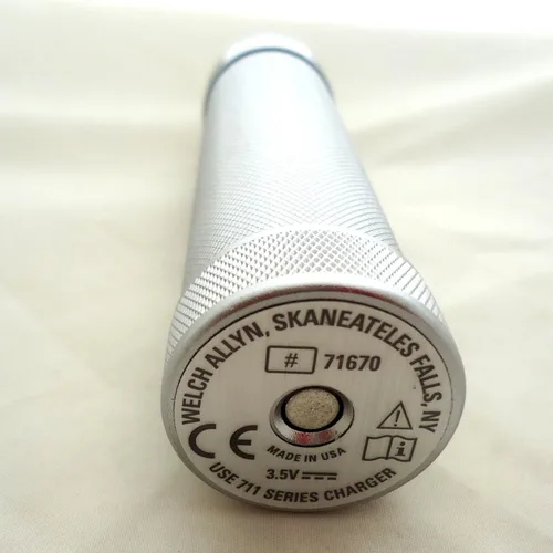 Vista 5 de Welch Allyn 71630 Cargador de escritorio con 2 asas NiCad