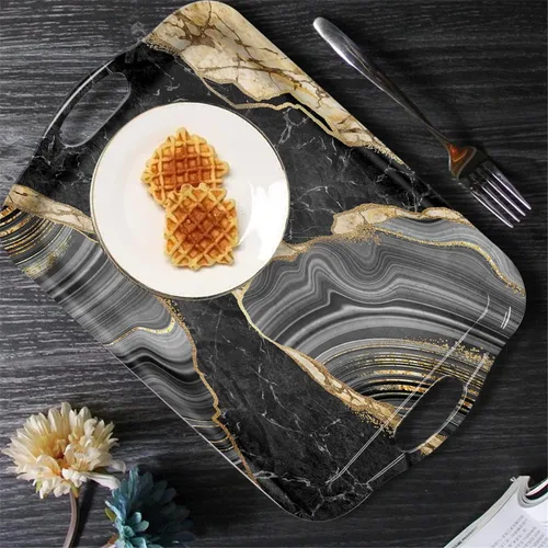 Vista 4 de Bandeja de Servir Bandeja Decorativa con Asas Bandejas de Servir Multiuso Rectangulares para Restaurante, Fiestas, Mesa de Café, Cocina - Negro