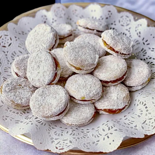 Vista 8 de Manteles individuales redondos de papel de encaje – Manteles individuales desechables de 12 pulgadas, hechos en Canadá (paquete de 50)