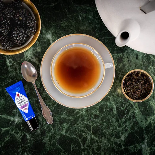 Vista 2 de Jack Black Intense Therapy Lip Balm, 0.25-Oz. – SPF 25 Sun Protection, Lip Moisturizer, Hydrating Lip Balm with SPF, Lip Sunscreen