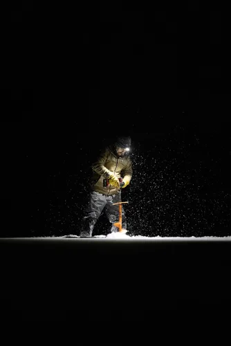 Vista 5 de #555 - Doble potencia - Linterna frontal LED CREE recargable, 1800 lúmenes, carga USB-C, IPX6 impermeable, atenuación continua, incluye cable USB