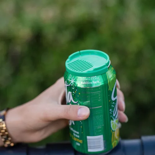 Vista 3 de Protector de latas de cerveza de soda Protege tu bebida Mantén tu bebida segura Imprescindible para barbacoas (paquete de 4)