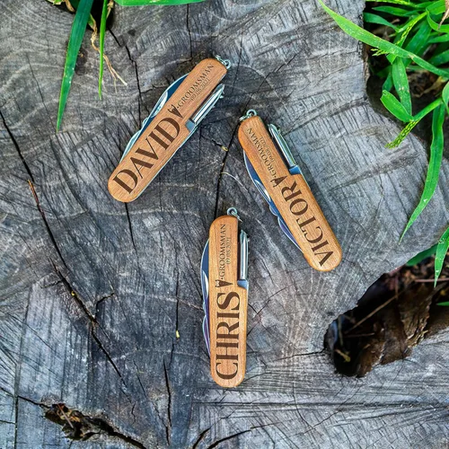 Vista 4 de Cuchillo de bolsillo personalizado para padrinos de boda - Cuchillos personalizados multiherramienta de 8 funciones - Cuchillos de bolsillo grabados