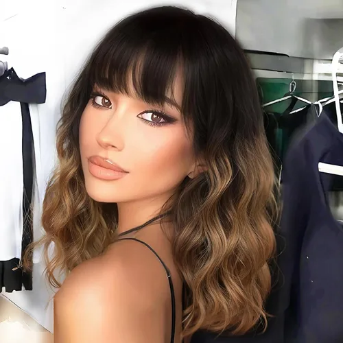 Vista 23 de AISI HAIR Peluca rizada estilo Bob con flequillo, pelucas cortas onduladas de color rubio arena para mujer, estilo Bob, pelucas sintéticas