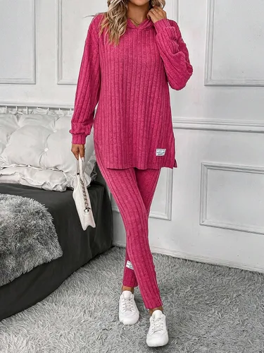 Vista 3 de WDIRARA Conjunto de 2 piezas para mujer, con estampado de letras, manga larga, dobladillo dividido, sudadera con capucha y leggings ajustados