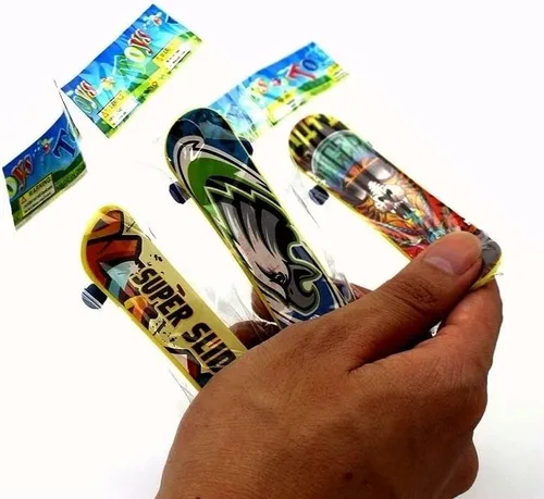 Vista 3 de Juego de 12 patinetas de dedo para niños, mini patinetas para dedos de 12 piezas, regalos para niños patinadores de dedos