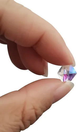 Vista 23 de Rellenos de Jarrón Negros para Decoración del Hogar, Cubitos de Hielo Triturado Falsos, Rellenos de Jarrón, 150 piezas Cubitos de Hielo Falsos