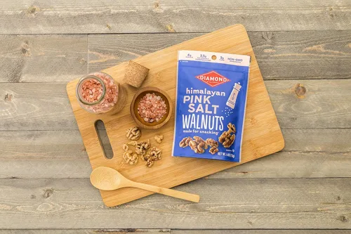 Vista 8 de Diamond of California Sal rosa del Himalaya nueces de walnut, 4 oz.