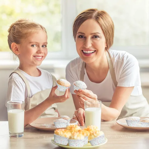 Vista 5 de Forros de magdalena blancos de Gifbera - Tazas de hornear estándar de papel sin olor resistentes a la grasa, paquete de 200
