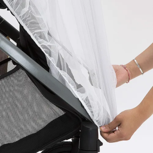 Vista 7 de Delta Children Mosquitera para asientos de coche infantiles, cochecitos y moisés Transpirable con red elástica para un fácil ajuste Blanco