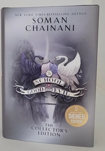 Libro de tapa dura firmado por Soman Chainani "La Escuela para el Bien y el Mal: La Edición del Coleccionista (La Escuela para el Bien y el Mal, 1)"