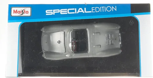 Vista 11 de Maisto 1:18 Scale Porsche 550A Spyder Diecast Vehicle, Silver