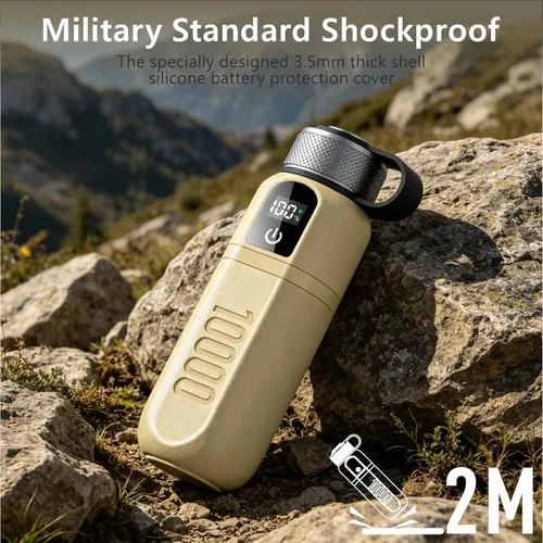 Vista 4 de Banco de energía resistente de 10,000 mAh con carga rápida USB-C PD, IP68 impermeable a prueba de golpes, cargador táctico al aire libre