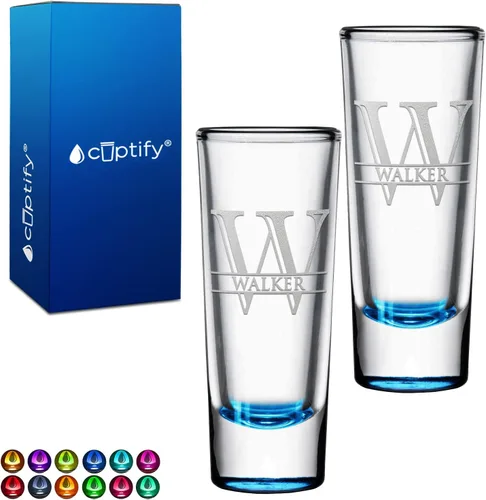 Vista 94 de Vaso de chupito personalizado con fondo negro personalizado de 2 oz, vasos de chupito cordiales con inicial y nombre en script dividido