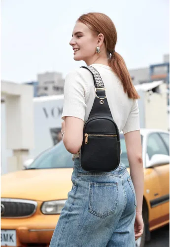 Vista 3 de WSRYDLDJ - Bolso bandolera pequeño de cuero para mujer, Negro Bo