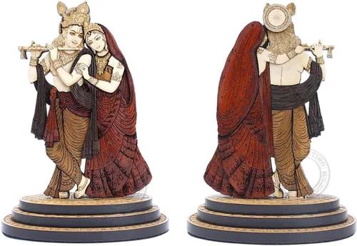 Vista 2 de Estatua tallada en madera de Radha Krishna de 4 pulgadas en maderas duras exóticas - Ídolo de Radha Krishna de madera multicapa hecho a mano