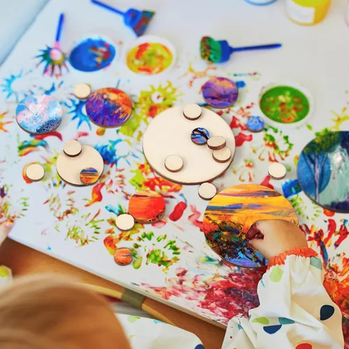 Vista 4 de Blulu 450 piezas de rebanadas de madera sin terminar, círculos redondos de madera para manualidades, recortes, adornos para manualidades