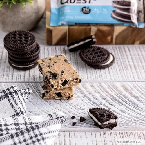 Vista 5 de Quest Nutrition Favorites Bundle, masa de galletas con chispas de chocolate y galletas y barras de proteína en crema