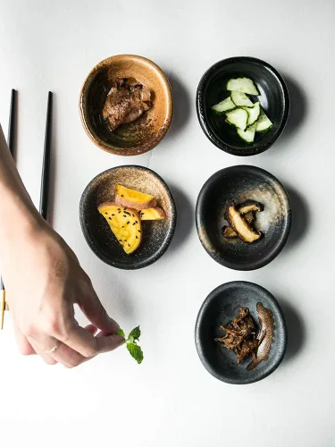 Vista 4 de Colias Wing Juego de 5 platos de porcelana multiusos de 3.5 pulgadas, estilo retro, color negro/marrón, con diseño elegante