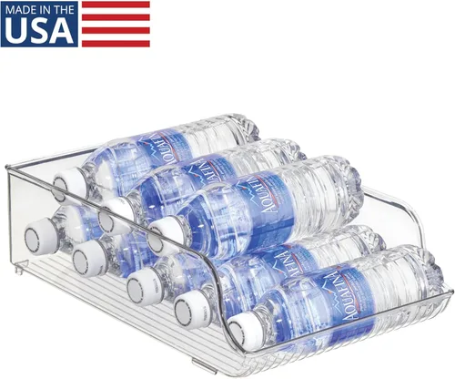 Vista 2 de Organizador de botellas de agua iDesign para refrigerador o despensa - Transparente - Fabricado en EE. UU