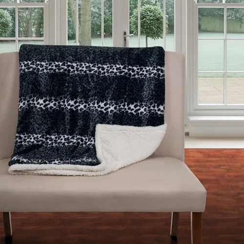 Vista 2 de Lavish Home. Cobija de forro polar sherpa.