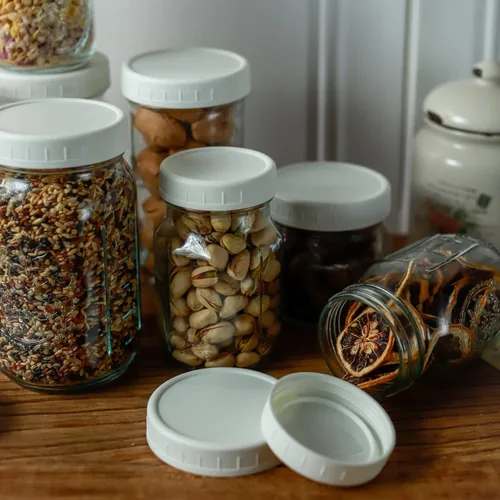 Vista 5 de Bedgeta 9 Pack de tapas de tarro de boca ancha mejoradas en blanco con anillos de silicona, para Ball, Kerr y más, tapas de almacenamiento