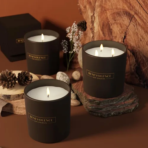 Vista 6 de Benevolence LA Vela perfumada de pino Velas de soja para Navidad, vela negra para el hogar Velas de regalo para mujeres y hombres Fragancia