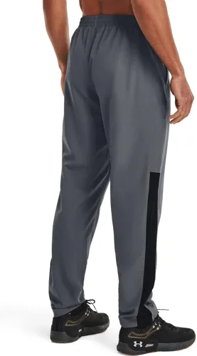 Vista 2 de Under Armour Woven Vital - Pantalones deportivos para hombre