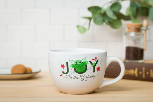 Vista 2 de Silver Buffalo Star Wars Mandalorian Joy to the Galaxy - Taza de sopa de cerámica, 24 onzas