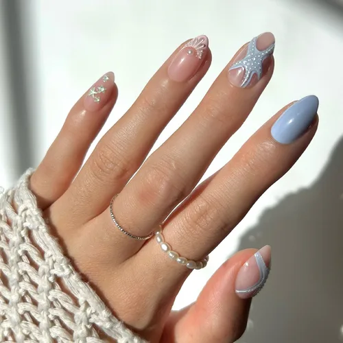 Vista 17 de Glamnetic - MaDamn Uñas postizas con punta francesa, cortas y puntiagudas en forma de almendra con acabado UV, uñas semitransparentes de calidad