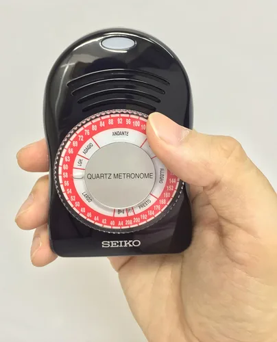Vista 3 de Seiko SQ50-V Metrónomo de cuarzo y papel manuscrito con alambre estándar (cubierta verde)