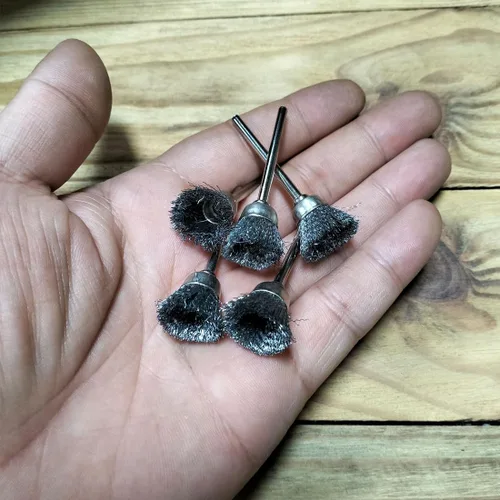 Vista 5 de Juego de cepillo de alambre de acero inoxidable grueso prensado con vástago de 1/8 pulgadas, rueda en forma de tazón, compatible con herramienta