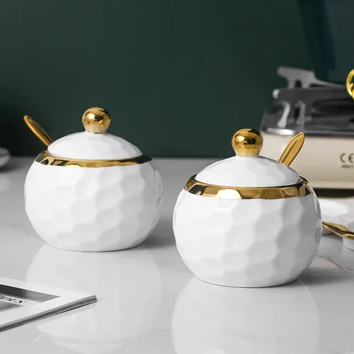 Vista 5 de Recipiente de porcelana de golf para condimentos y sal con tapa, cuchara y bandeja, juego de 3, moderno tarro de condimentos para especias, blanco