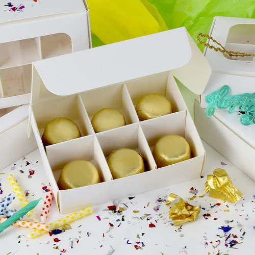 Vista 83 de 10 cajas de golosinas con ventana y divisores 9 compartimentos X-SMALL 5 x 5 x 1.57 pulgadas Cajas de dulces vacías para regalar, caja