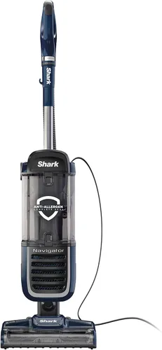 Vista 12 de Aspiradora vertical Lift-Away de Shark con PowerFins, cepillo autolimpiante, tecnología de sello completo antialérgeno, sin enredo de cabello, faros