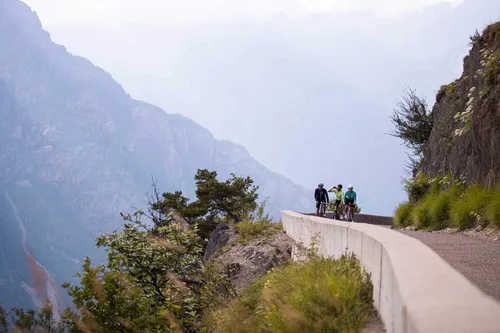 Vista 8 de CamelBak Repack LR 4 - Paquete de hidratación (50 onzas), color negro