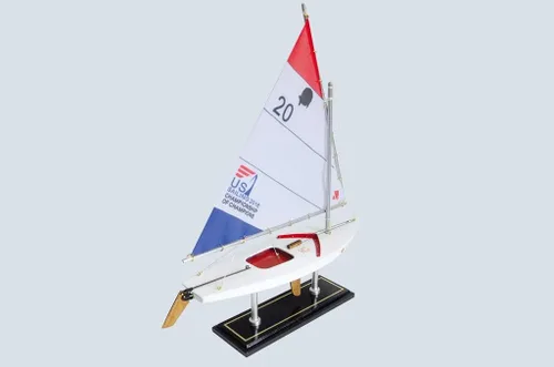 Vista 4 de LK Decoración de barco de vela modelo Sunfish de madera 16"-10