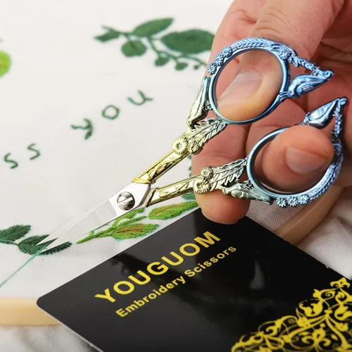 Vista 3 de YOUGUOM Tijeras pequeñas para manualidades, tijeras de bordado afiladas para todo propósito, puntas rectas, mini tijeras de coser, corte de hilo
