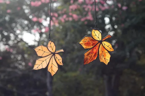 Vista 3 de Atrapasoles de hojas de arce para ventana, vitral, decoración del hogar, decoración de hojas de otoño, regalos para mujeres..
