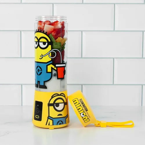 Vista 2 de Uncanny Brands Licuadora portátil recargable por USB Minions