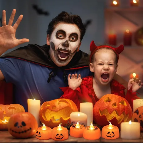 Vista 3 de Litake Luces LED de calabaza de Halloween, paquete de 12 luces de té parpadeantes de Jack-O'-Lantern, velas de calabaza que funcionan
