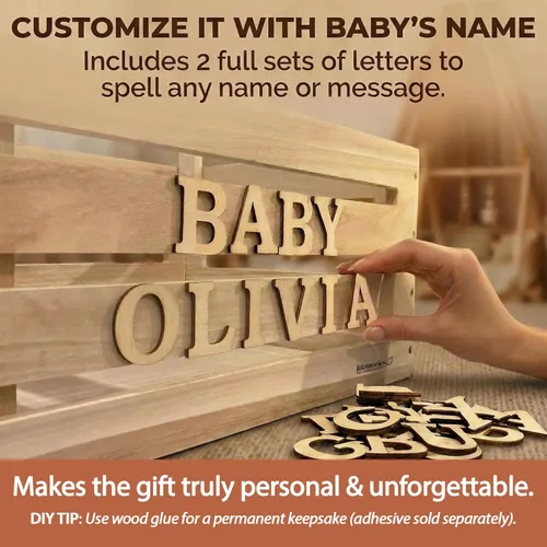 Vista 4 de Cajón de madera para baby shower con perchero, cesta de regalo personalizable con 2 juegos de letras del alfabeto, eucalipto, 5 perchas, divisores