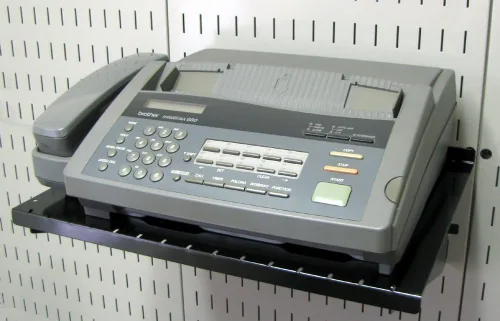 Vista 2 de Wall Control Estante de 12 pulgadas de profundidad de tablero de clavijas de montaje de estante y tablero de herramientas ranurado - negro